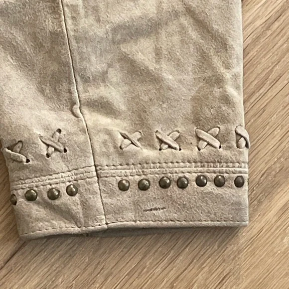 Double D Ranch Taupe Suede Jacket Whipstitch Studs - Picture 5 of 16
